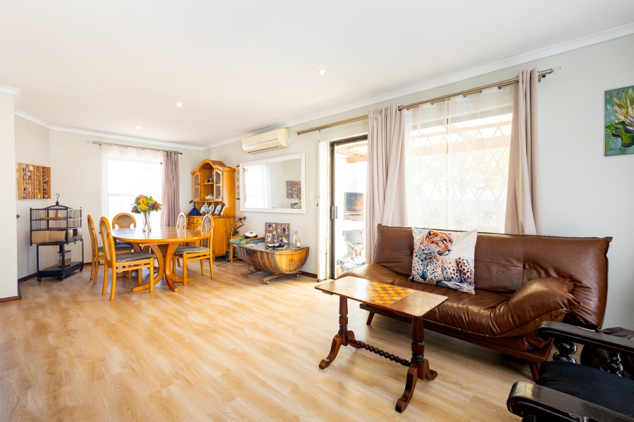 2 Bedroom Property for Sale in Ridgeworth Western Cape